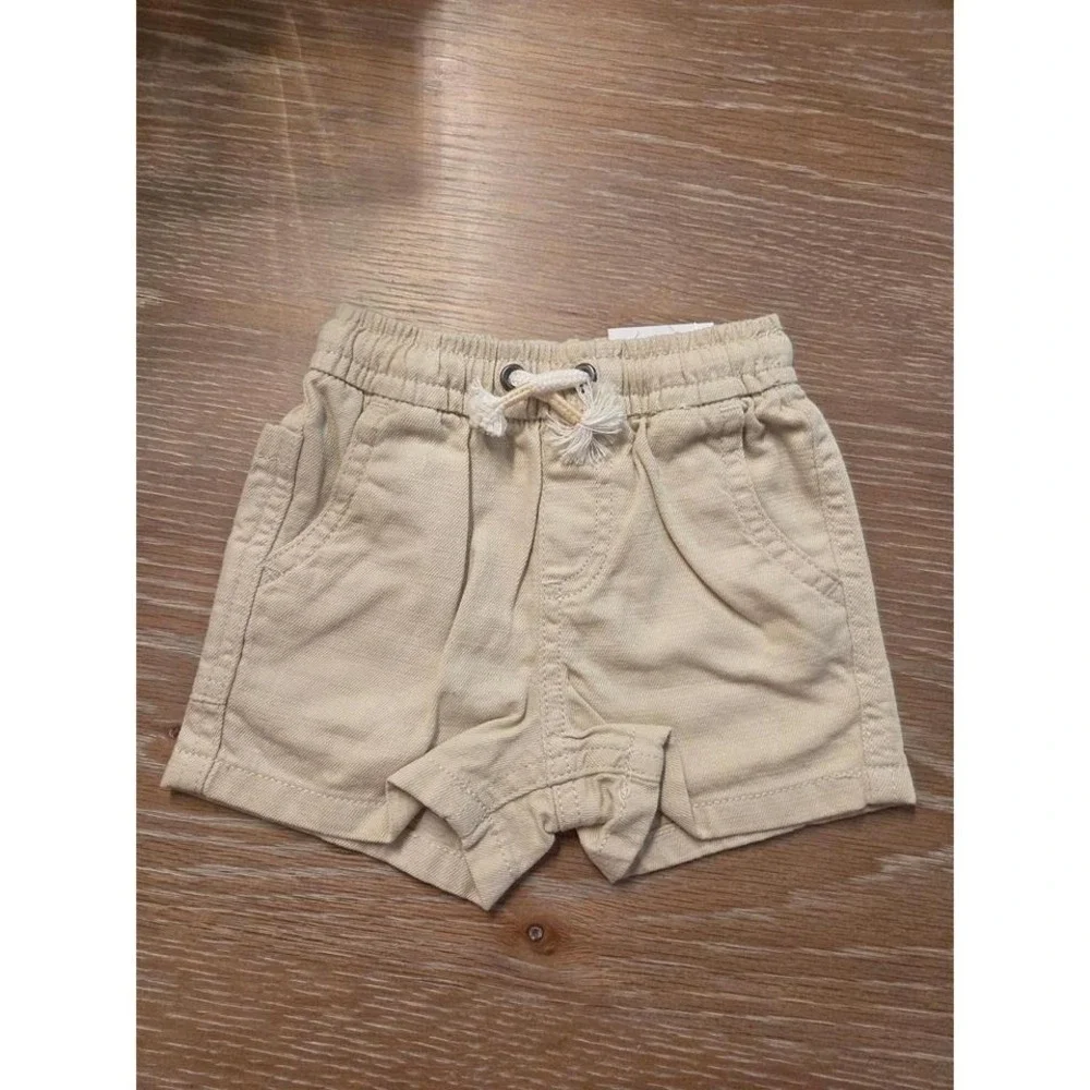 Little co baby boy shorts 3 mos‎
